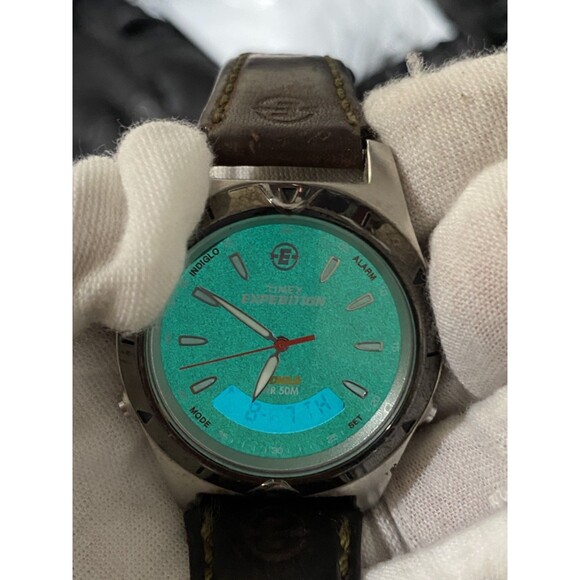 Timex Expedition Analog Round Wristwatches - Picture 3 of 3